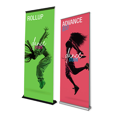 Retractable floor banner